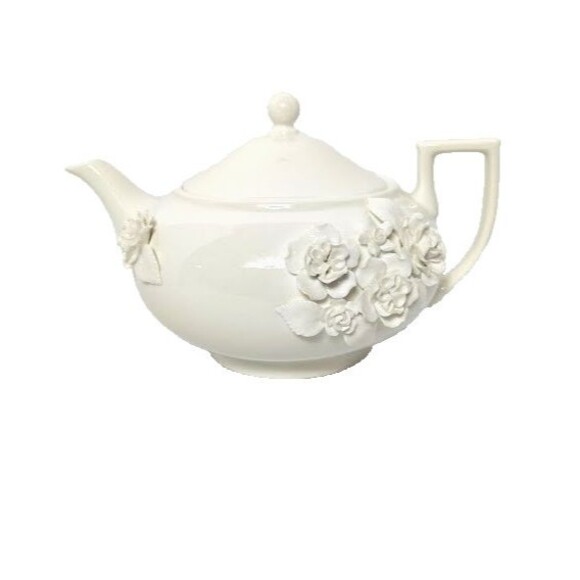 Wedgwood Other - Wedgwood White Petal Teapot with Lid Vintage Fine English Bone China Floral